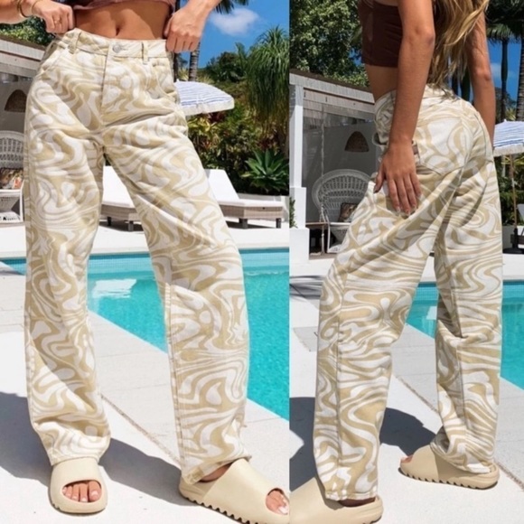 Tiger Mist Sergio Wide Leg Jeans in Tan Swirl Print - Picture 1 of 11